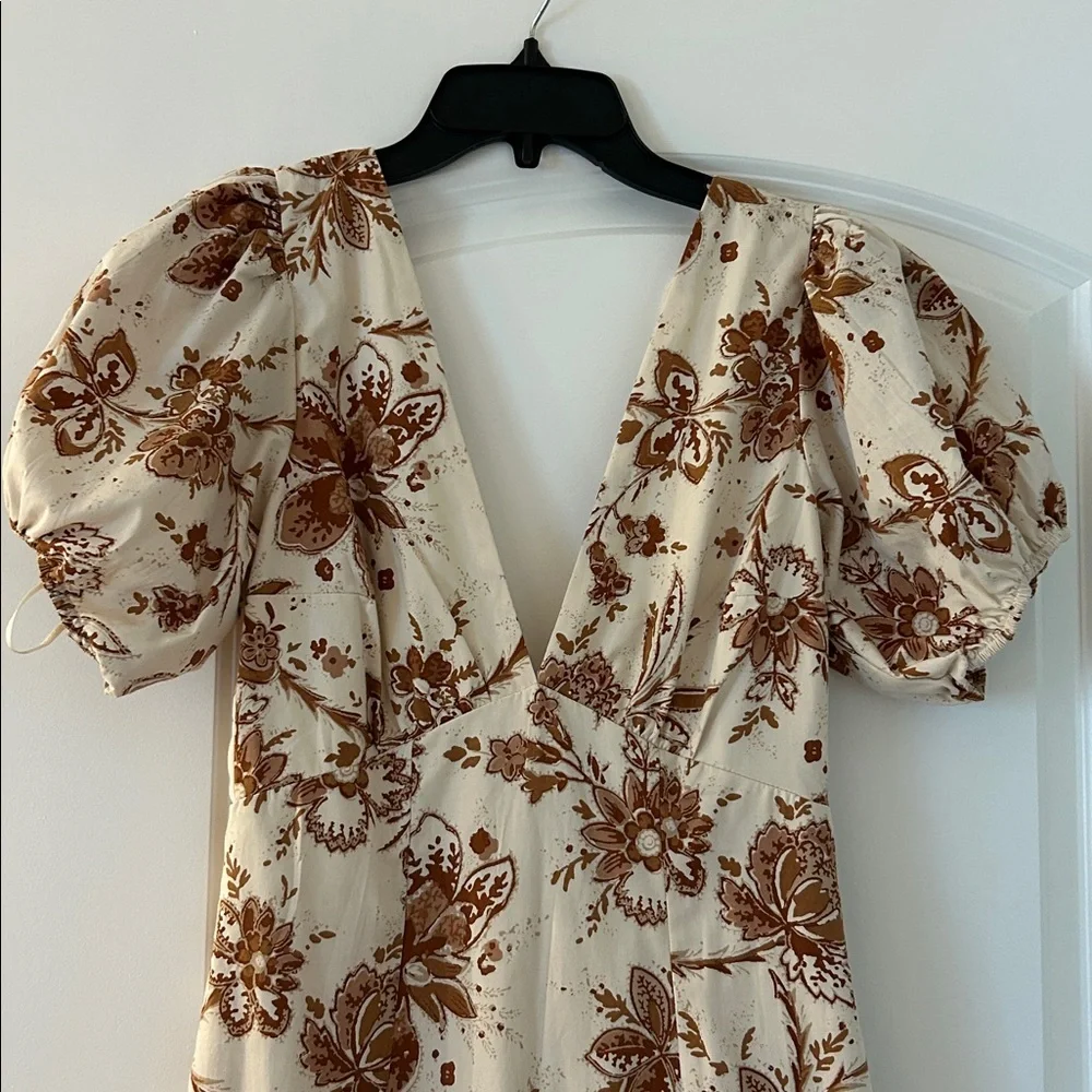 Abercrombie & Fitch Brown Floral Dress